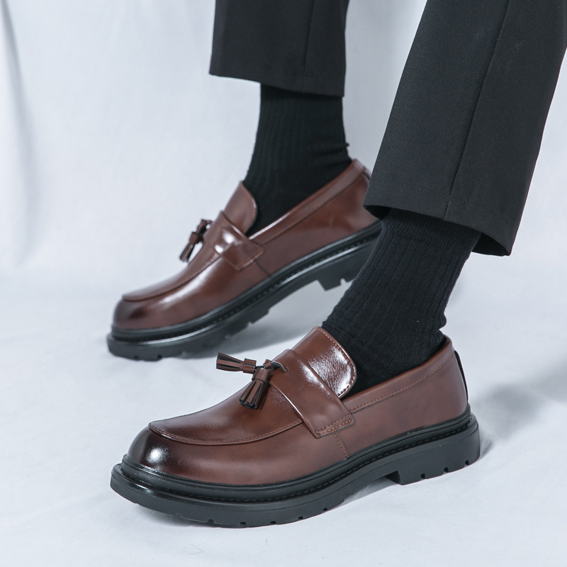 Scarpe casual in pelle antisci - Men Formal Wear Fashion recensione e prezzo